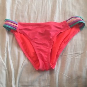 Xhilaration bikini bottoms. Great condition.